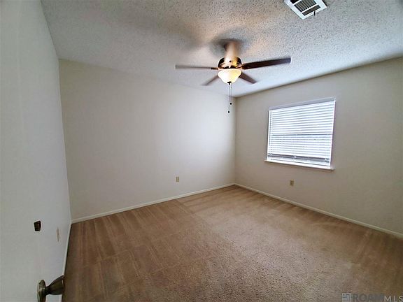 5th image of 5213 Blair Ln APT D
