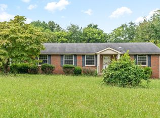 946 Lafayette Rd, Clarksville, TN 37042