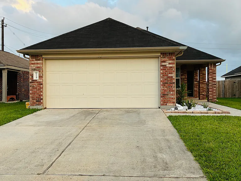 6114 El Oro Dr — Photo 3