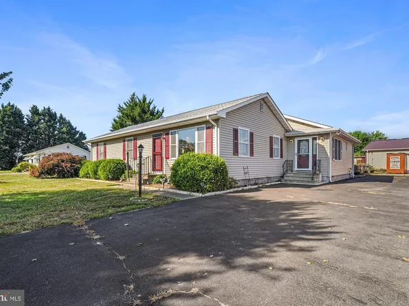 150 Killens Pond Rd, Harrington, DE 19952