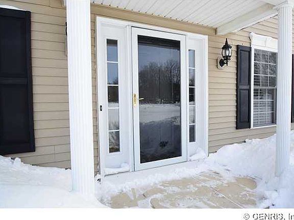 3rd image of 175 Queensland Dr