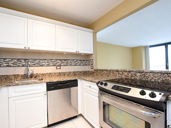 5th image of 3660 N Lake Shore Dr APT 2510