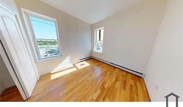 2803 W 20th St #2 — Photo 5