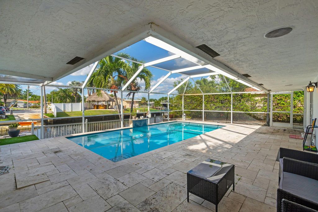 421 SW 18TH Street, photo 9