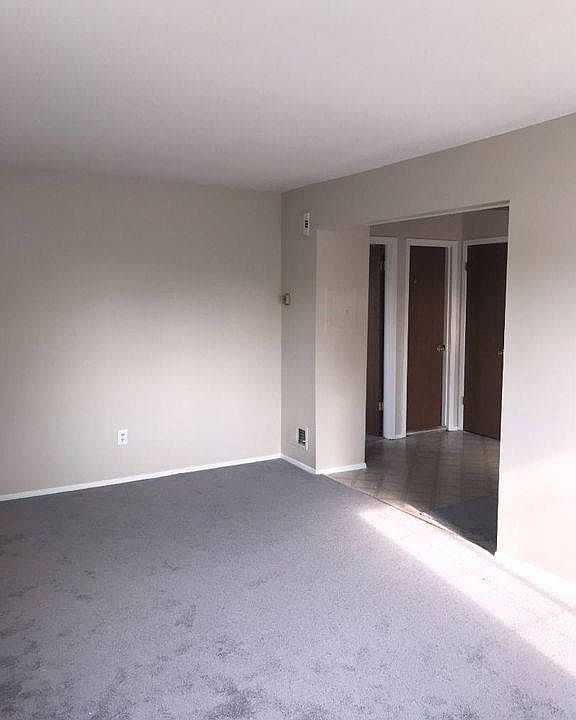 1st image of 7 E Revere Ln APT B