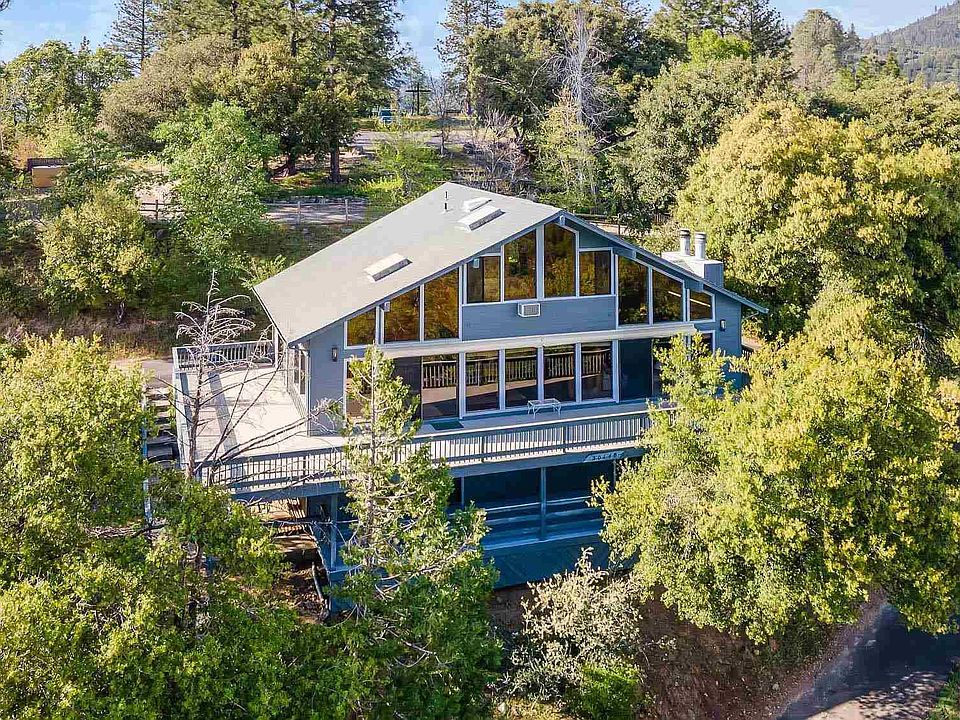 1st image of 20140 Chapel Dr