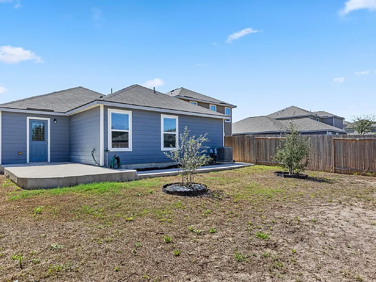11737 Davalos Ln — Photo 22