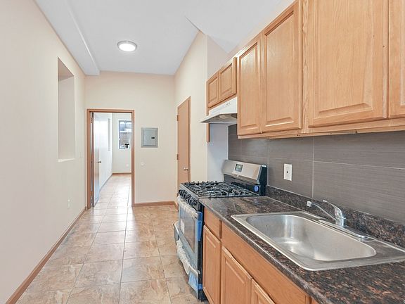 3rd image of 14661 105th Ave