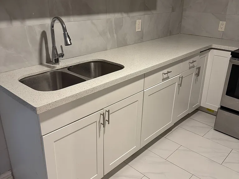 17 Millcar Dr #LOWER — Photo 3