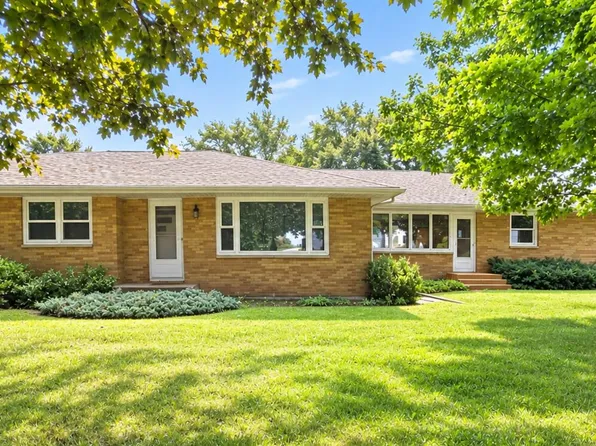9072 Douglas Ave, Kalamazoo, MI 49009