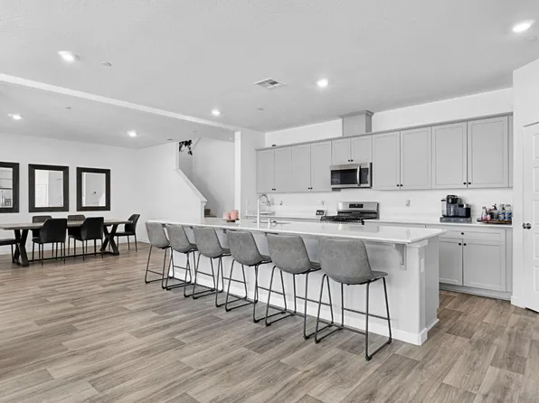 2831 N Redda Rd, Fresno, CA 93737