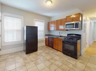 18 Rowell St APT 3, Dorchester, MA 02125
