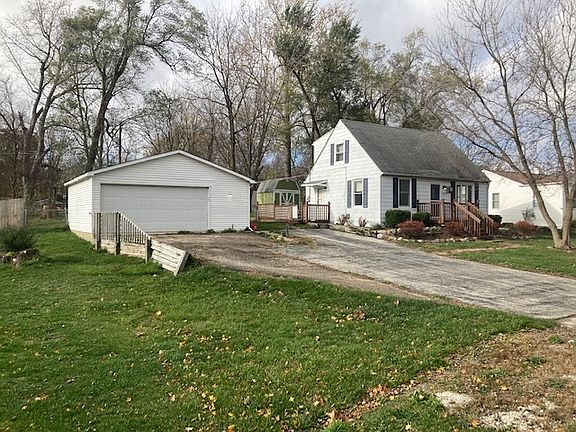 2nd image of 36920 N Helen Dr