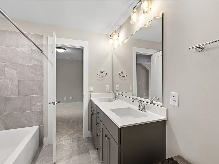 5601 Old Pearce Rd — Photo 35