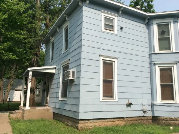 609 Park Pl, Newton, KS 67114