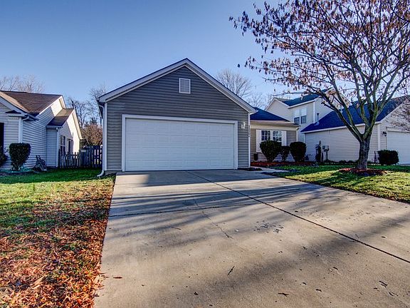 3rd image of 12804 Planters Row Dr