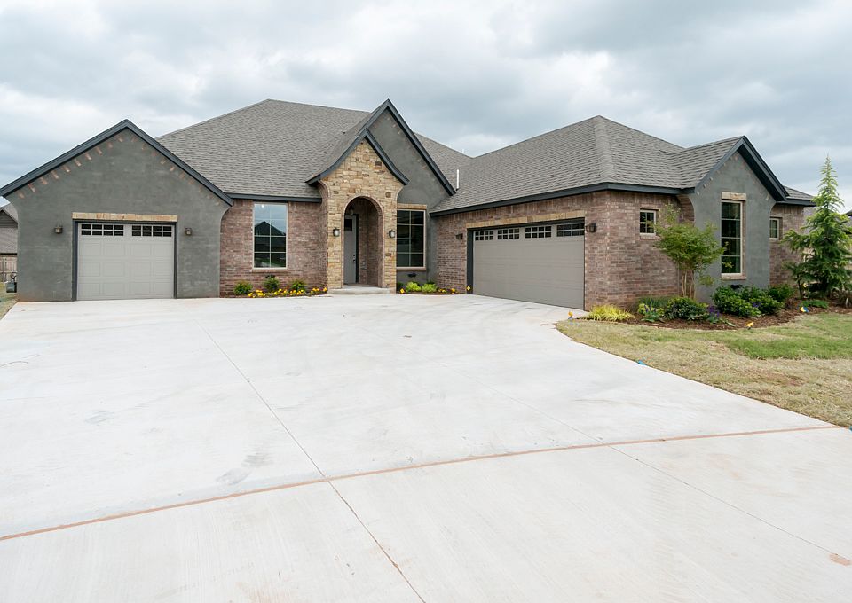 1st image of 17612 Melville Ln