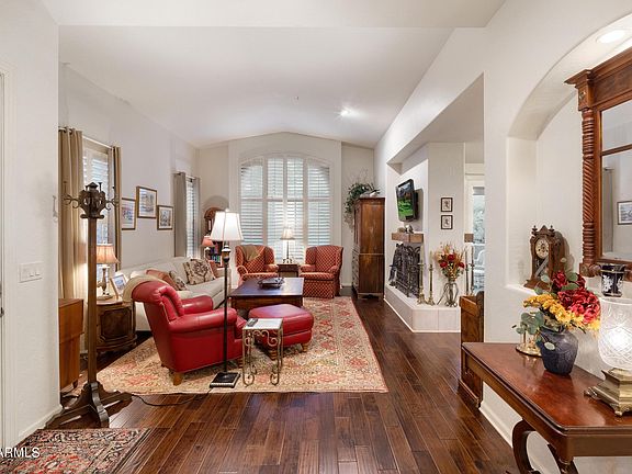 4th image of 20802 Grayhawk Dr #1076
