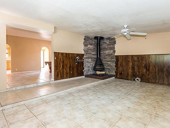 4th image of 1400 Teton St