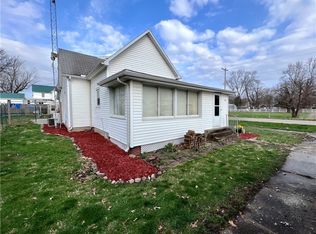 107 3rd St, Westervelt, IL 62565