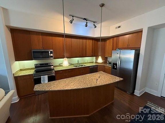 3rd image of 4620 Piedmont Row Dr Unit 402