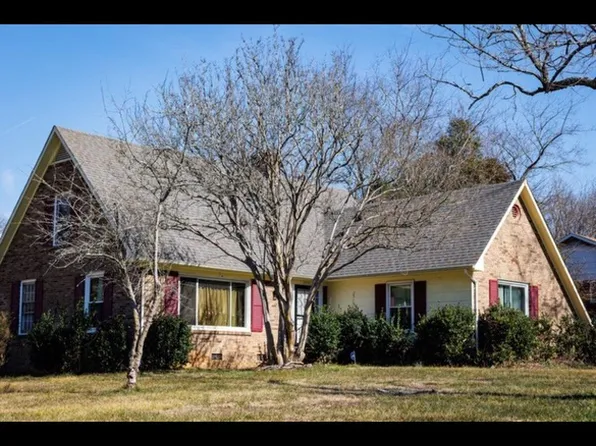 6526 Cherrycrest Ln, Charlotte, NC 28217