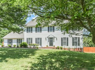 393 Winesap Rd, Roanoke, VA 24019