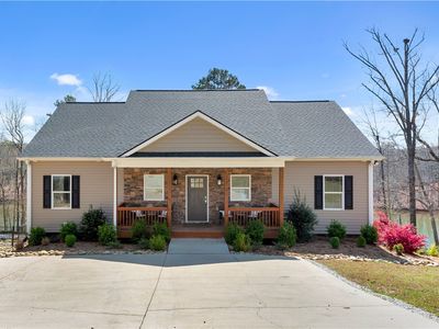 319 Coves End Point, Seneca, SC, 29678