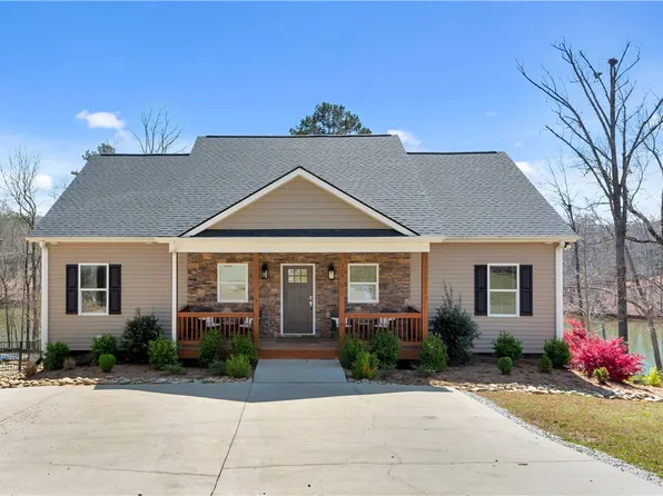 319 Coves End Point, Seneca, SC 29678