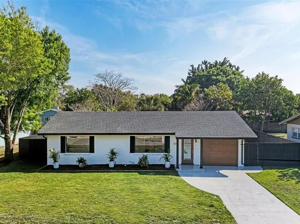 2302 Hyde Park St, Sarasota, FL 34239