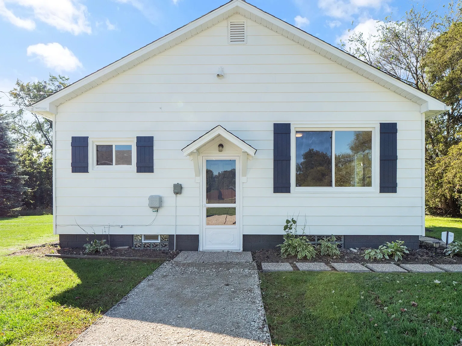 3582 N Milford Road - 1 — Photo 3