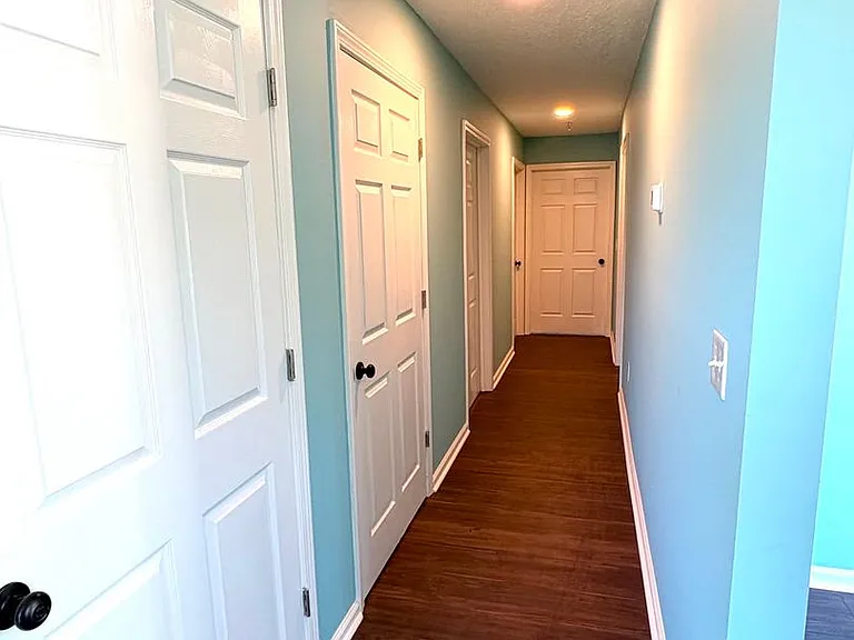 299 J Hunt Rd — Photo 5