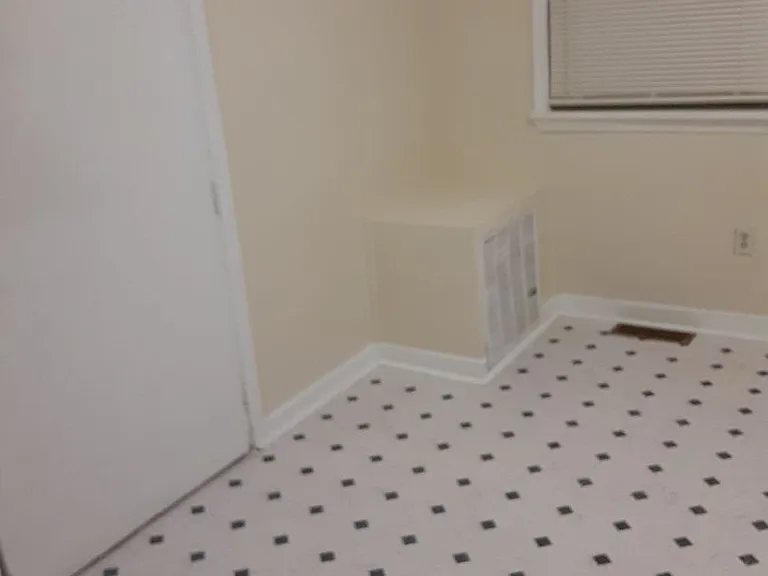 1512 Flora St — Photo 9