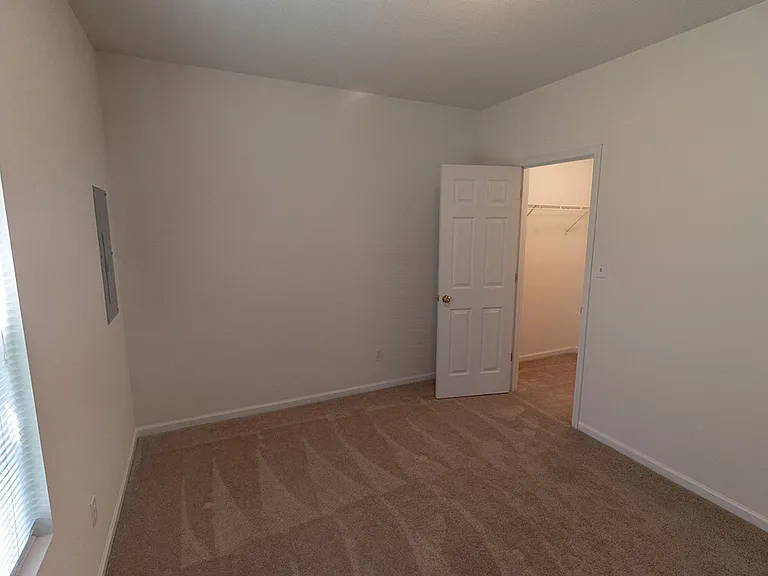 3334 Saint Charles Rd — Photo 25