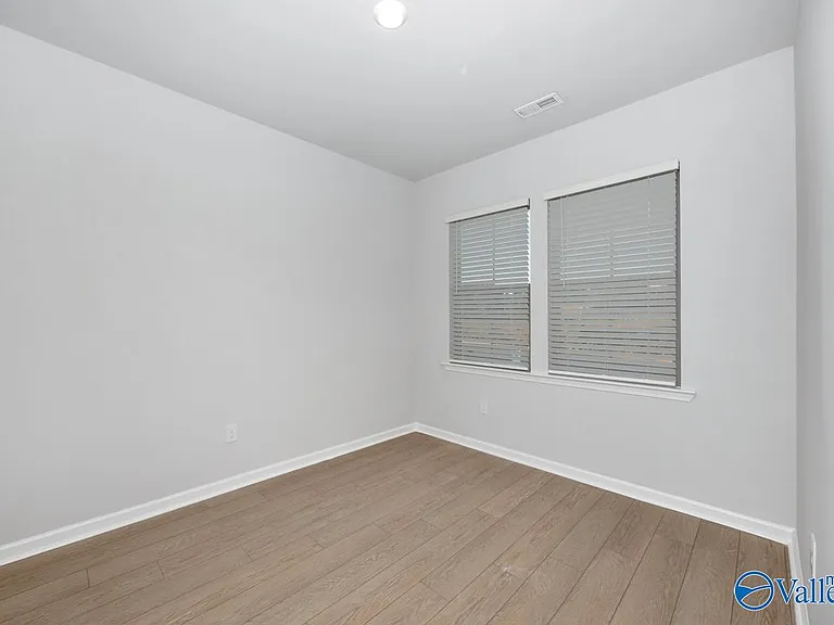 147 Wolfe Ln — Photo 21