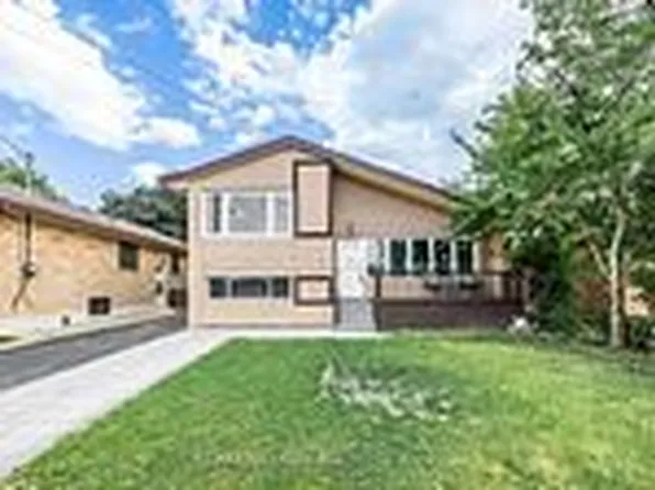 33 Wishing Well Dr, Toronto, ON M1T 1H9