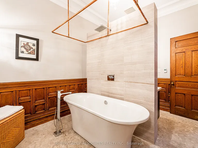 608 Spadina Ave #1 — Photo 16
