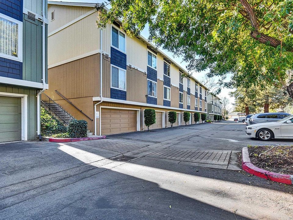 1st image of 2547 Easton Ln APT 18