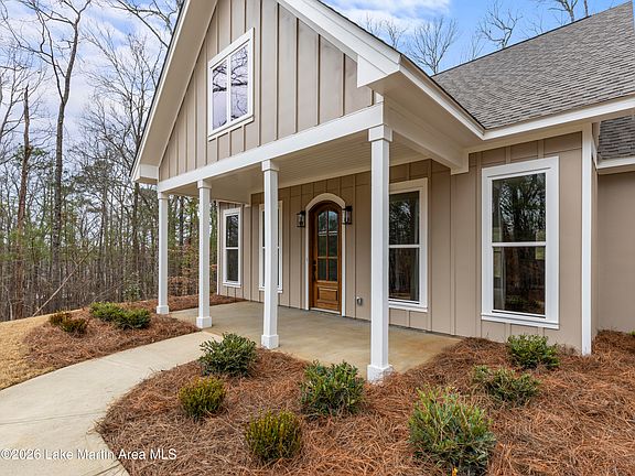 2nd image of 384 Palmer Dr