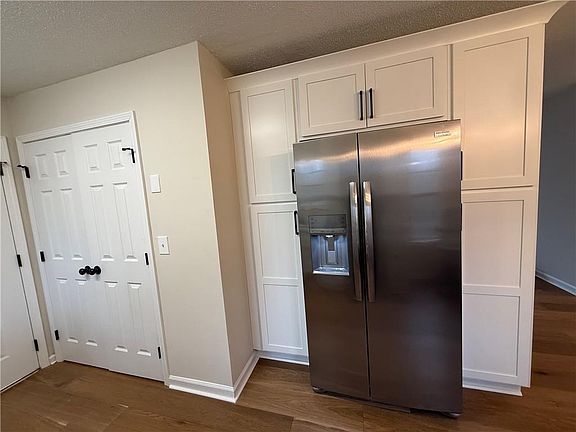 4th image of 1863 Gold Mine Rd