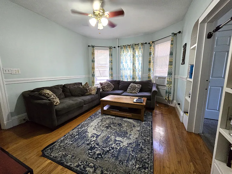 17 Melvin St #2 — Photo 1