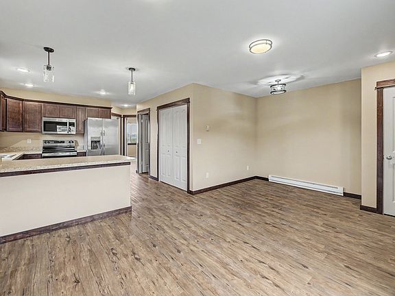 5th image of 2876 Overlook Blvd