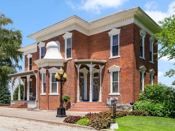 8549 Elm Rd, Bourbon, IN 46504