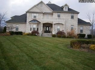 8048 Camden Way, Canfield, OH 44406