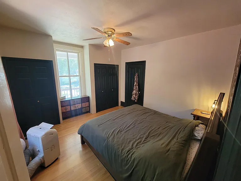 402 N Ewing St — Photo 10
