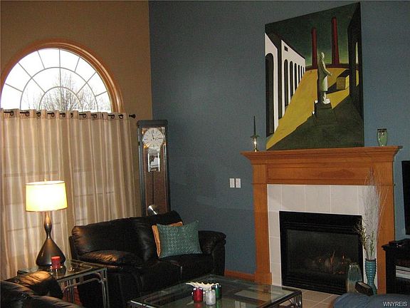 4th image of 4414 Manor Ln