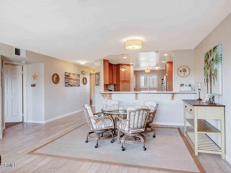 716 Island View Cir — Photo 15