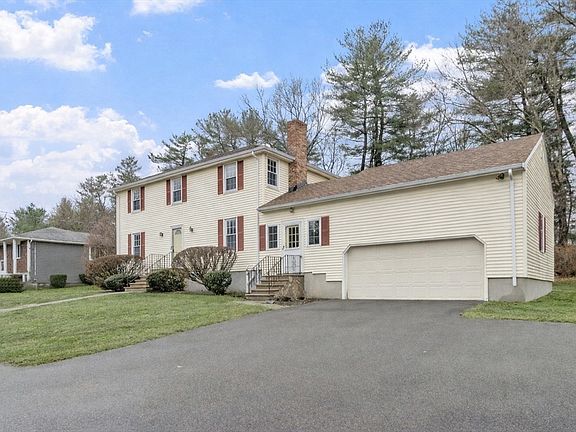 3rd image of 61 Beaver Rd
