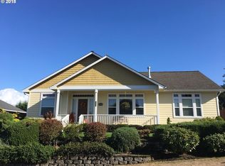 2041 Garfield St, North Bend, OR 97459