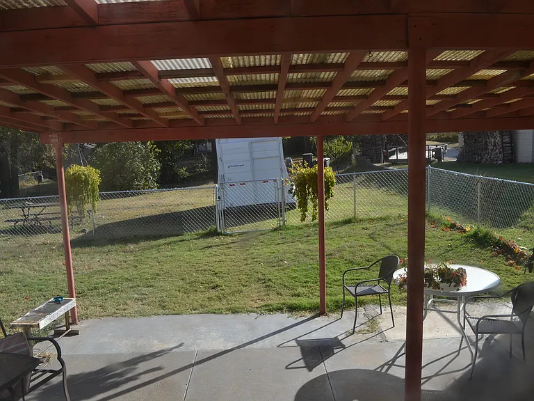 322 Webster St — Photo 57